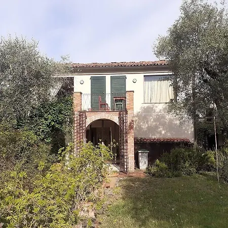Hotel La Ghiaia - *